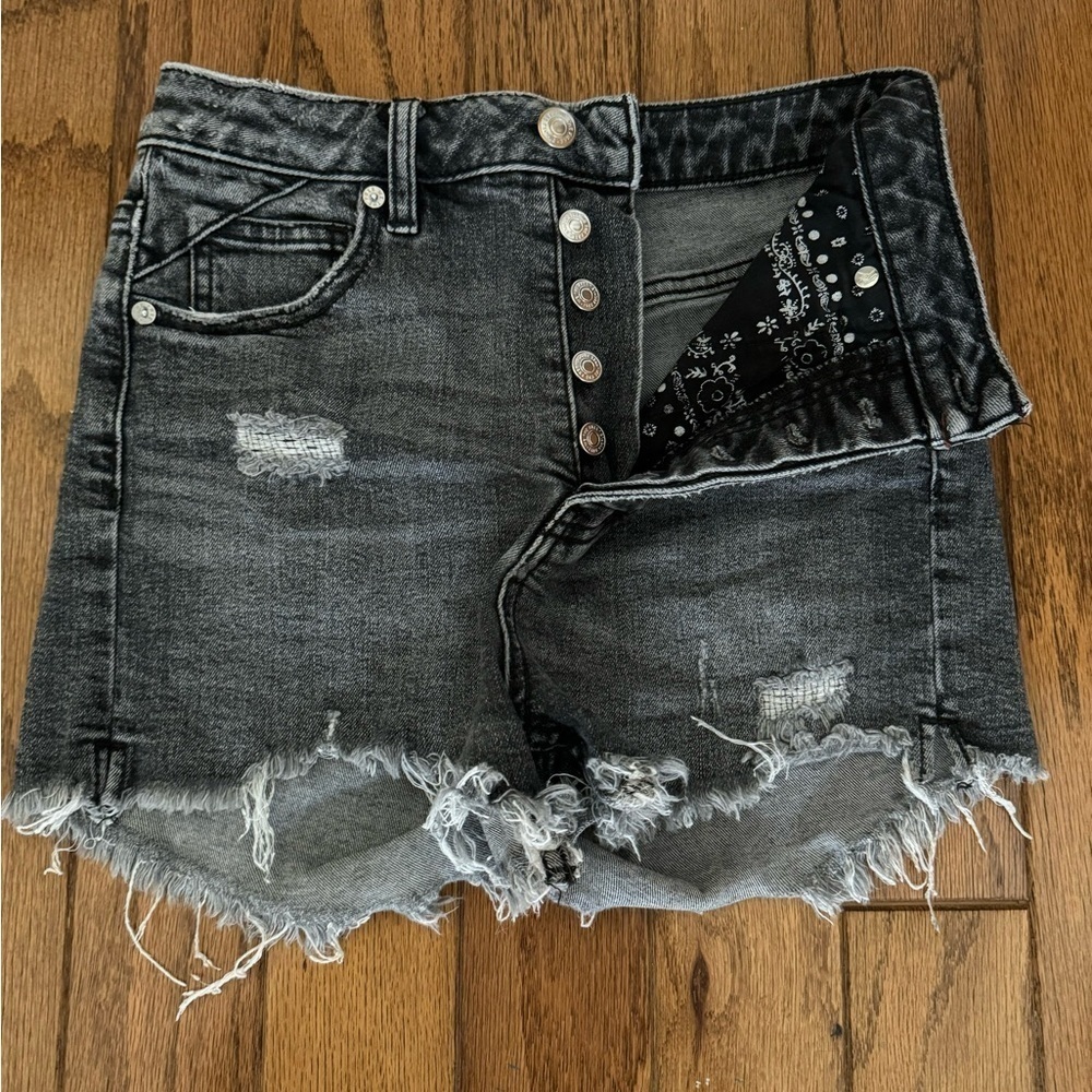 We The Free People Distressed Denim Jeans Frayed Hem Shorts Size 25